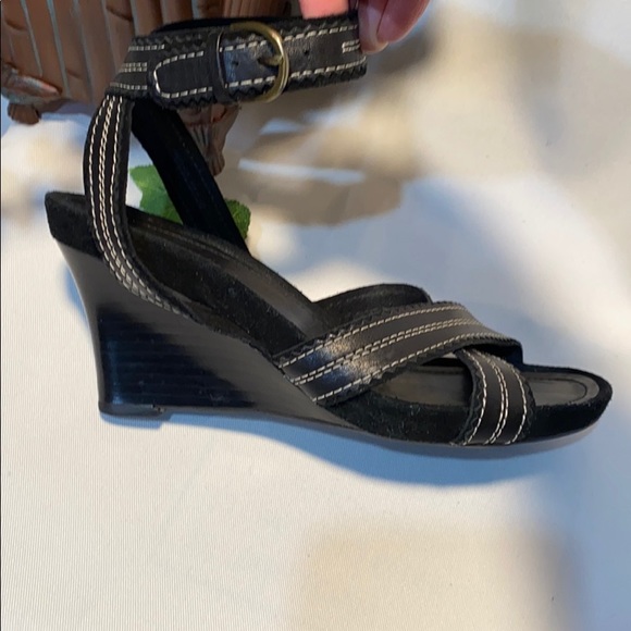 Aerosoles Black Leather Ankle Strap Wedge Sandals - Picture 3 of 7